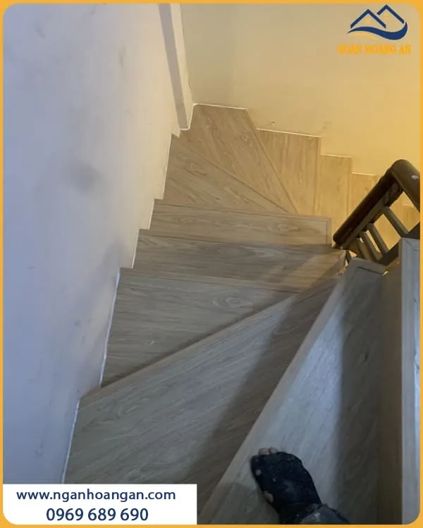 Sàn Nhựa Vinyl Dán Keo 2mm MSFloor 22006